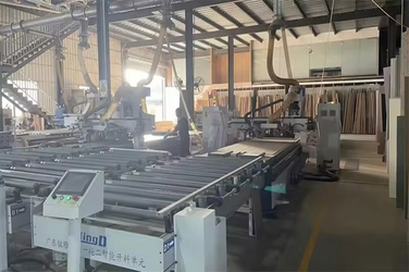 Foshan DongYa Furniture Co., Ltd. Produktionslinie des Herstellers