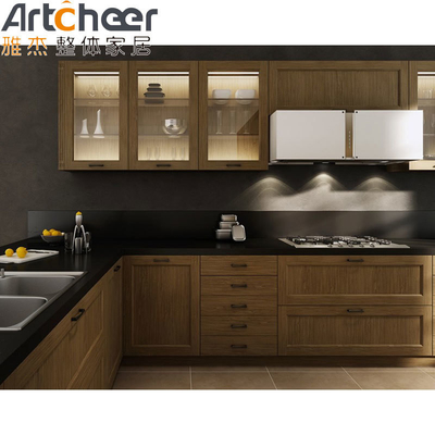kaufen Customized Farbe LED Schrank italienischer Stil Haus Küchen Schrank mit klassischem Design on-line-Fertigung