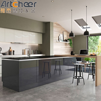 kaufen Luxuriöse modulare Küchenkammer mit einfachem Design und hohem Glanz 2pac Lack Finish on-line-Fertigung