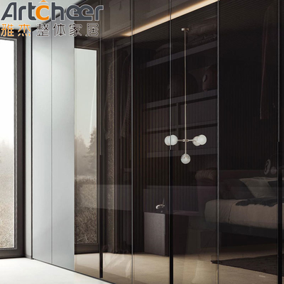 Anpassen der Größe Holz Scharnier Tür Schlafzimmer Schrank Design für den europäischen Markt in Holz